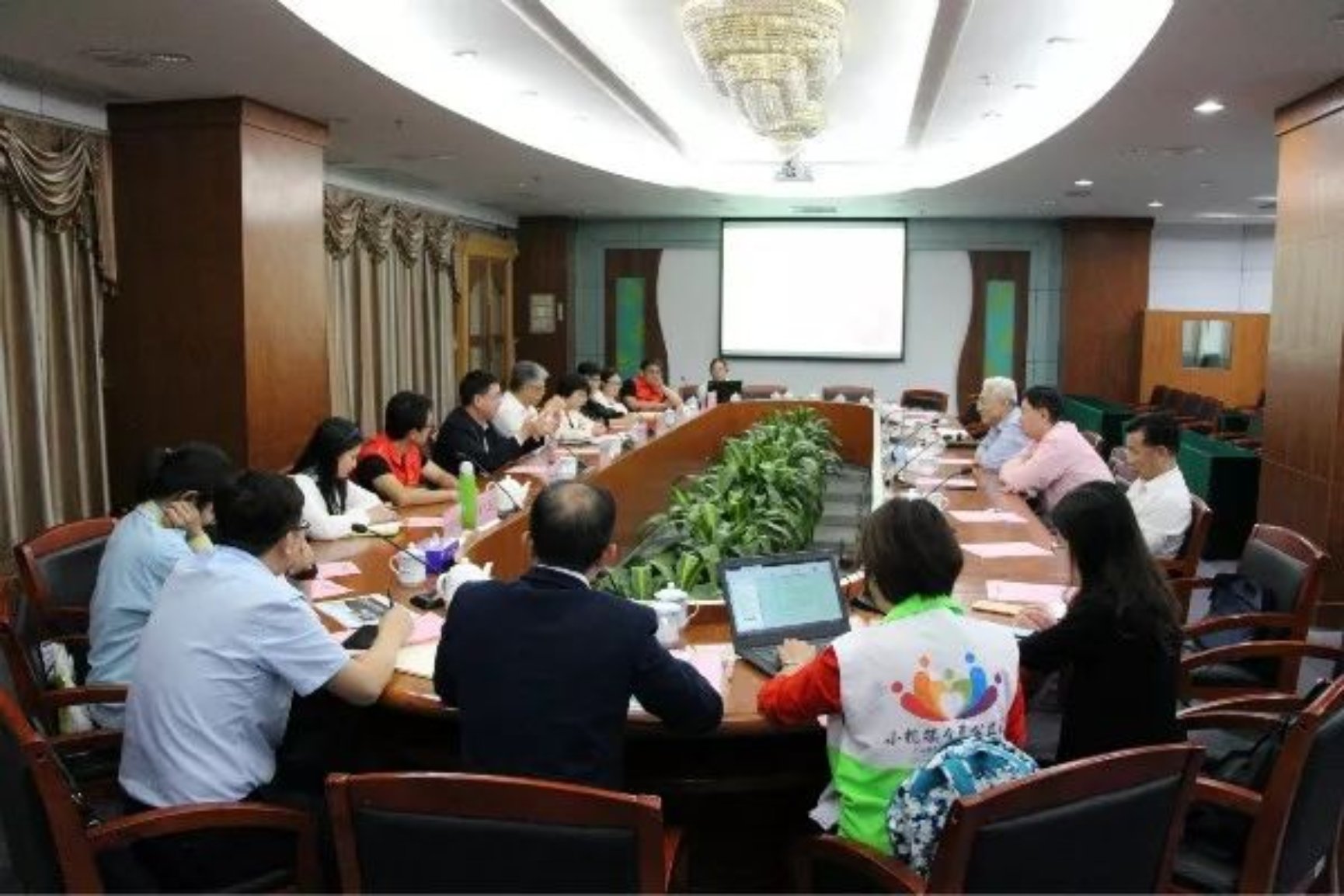 C:\Users\xuwang\AppData\Local\Temp\WeChat Files\caaffcf0b894bb73512d0cbf962c99d7.jpg